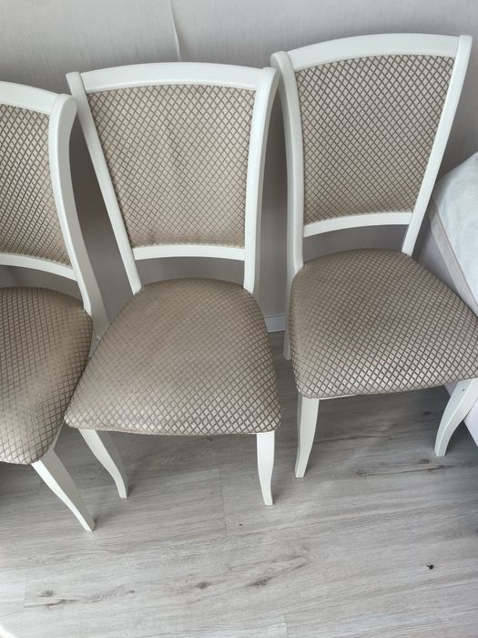 Продам стулья зальные