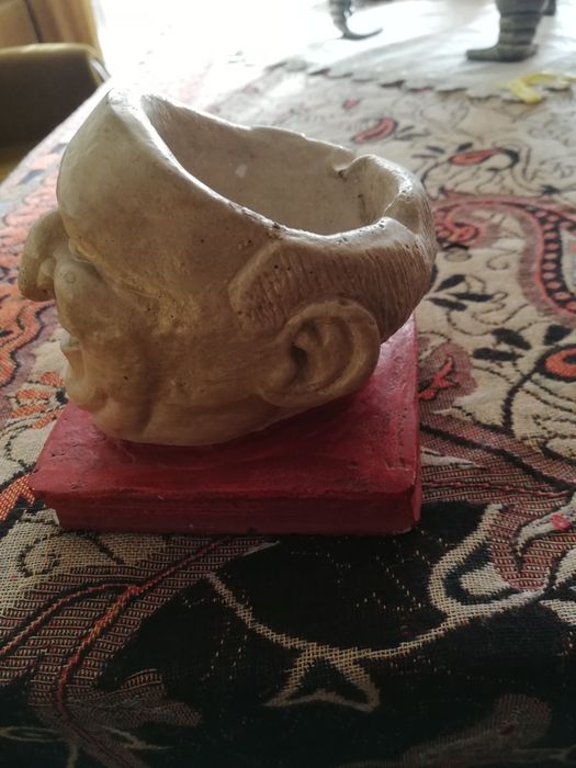 Продавам домашни потреби