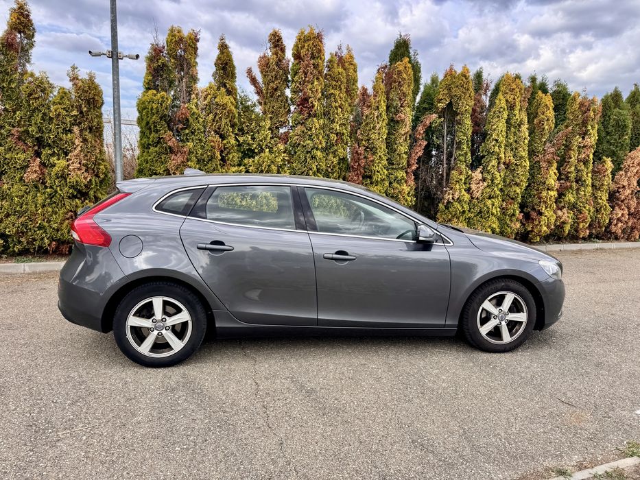 V O L V O    V 4 0   1.6   Diesel