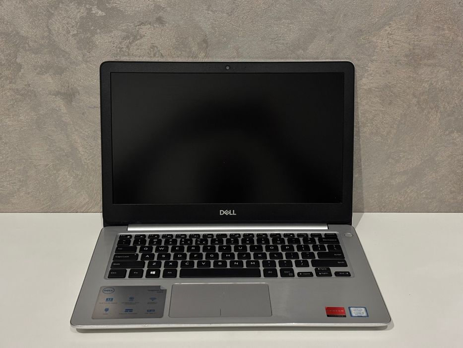 Laptop dell inspirion 13 5000 p87g i5