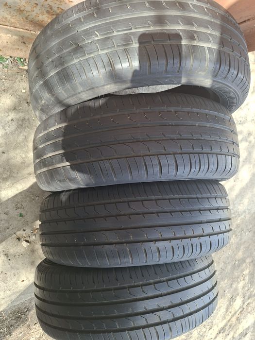 Продам шины. 195/55/16  маххис