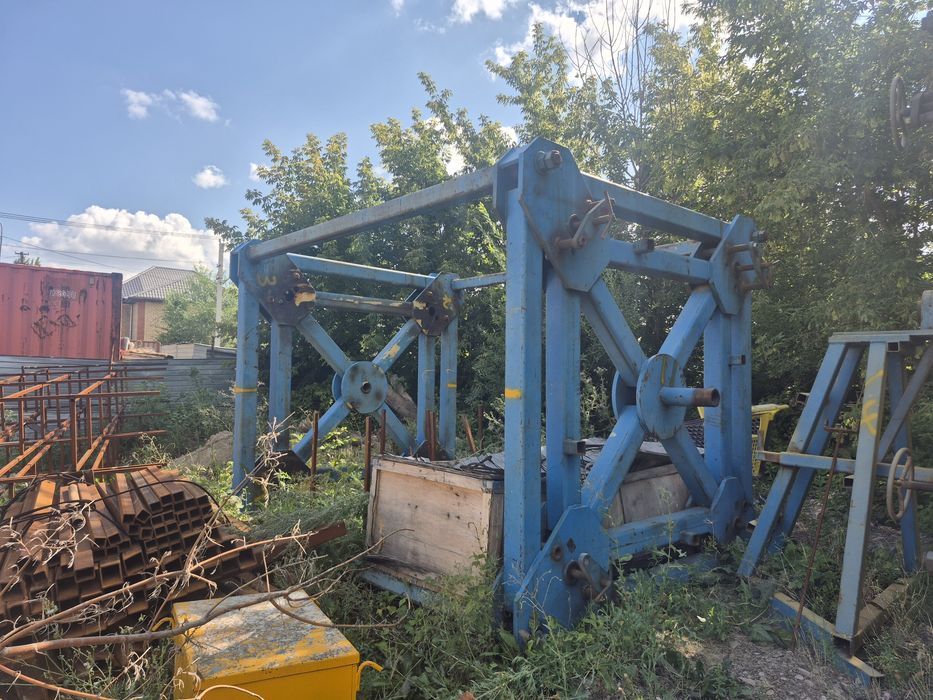 Башенный кран запчас
