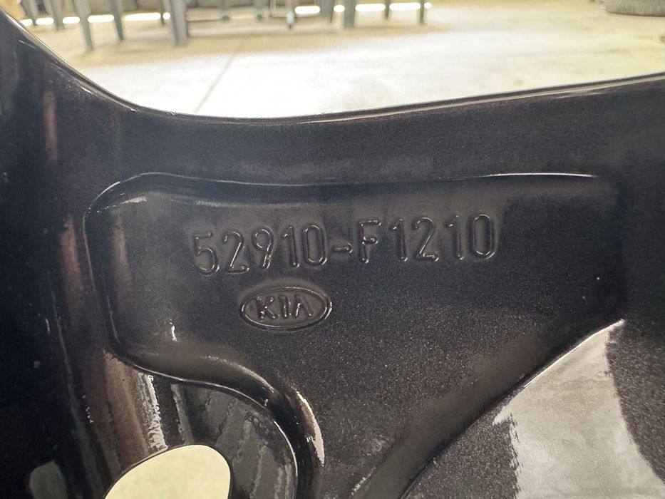 Джанти с гуми за KIA 17 цола 5х114,3