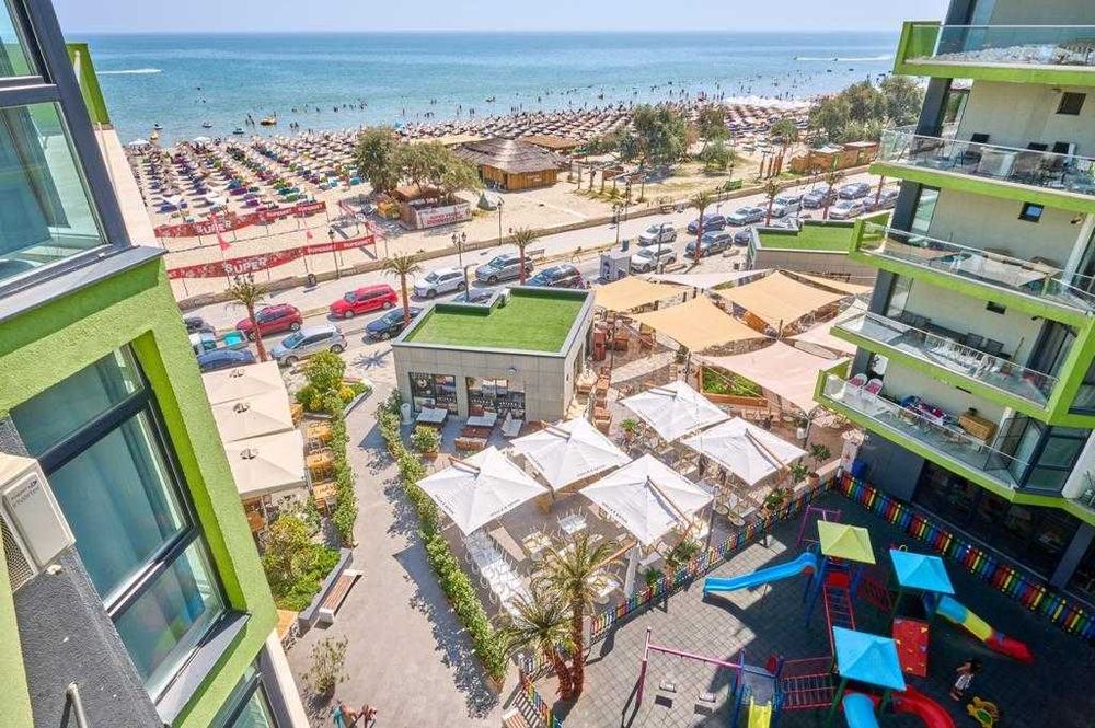 Proprietar Vand apartament in complexul Alezzi beach resort Mamaia • OLX.ro