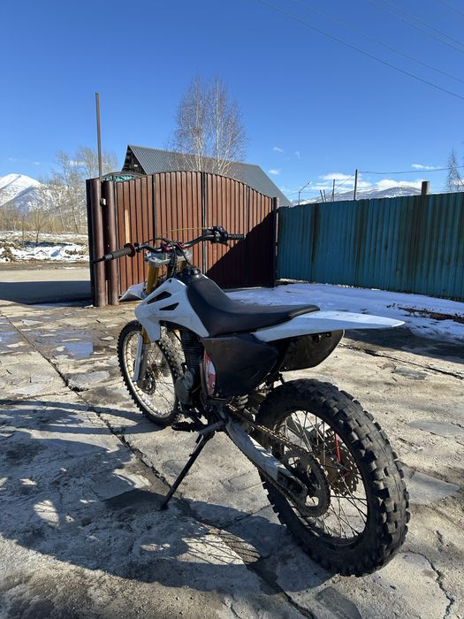 Продам мотоцикл 06