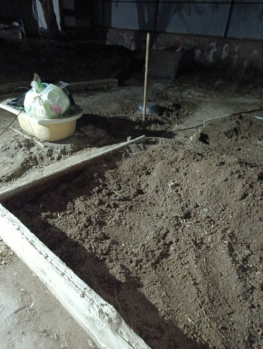 Биогумус и червяк