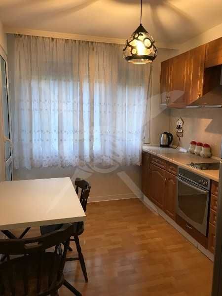 Дава се под наем Четиристаен апартамент в Пловдив, Мараша - 90 кв.м за 698.19 € - Снимка #3