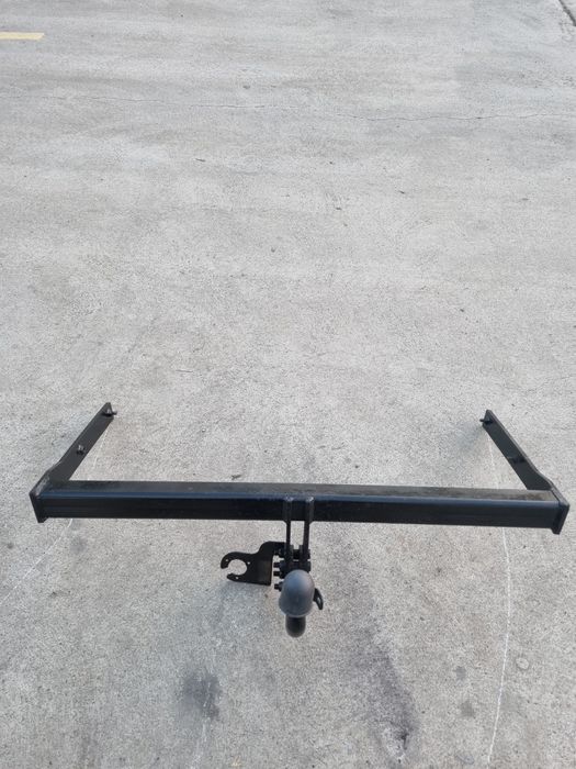 Теглич за vw туран от 2003 до 2013 година