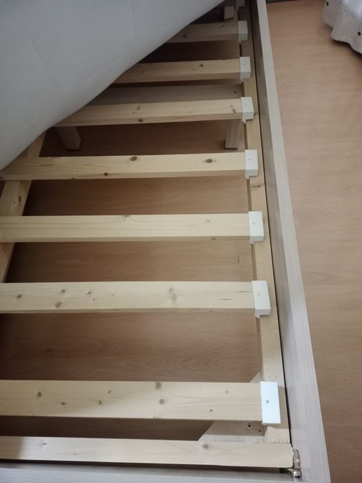 Кровать 1.5 спальная