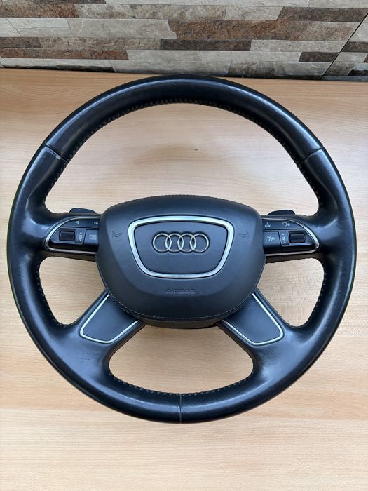 Волан със airbag Audi A8 D4