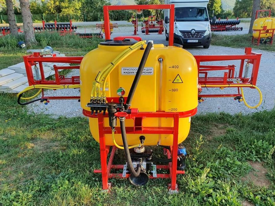 Полска пръскачка 400л с 8 и с 12м крила