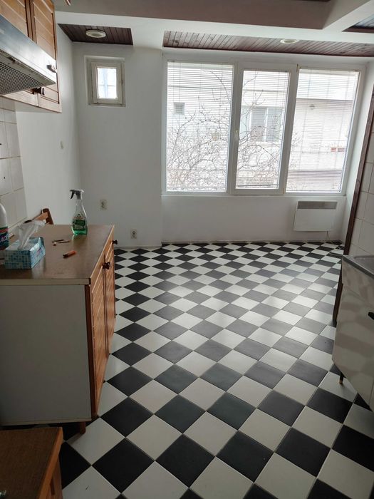 Оборище, ул.Мърфи, тристаен, необзаведен под наем