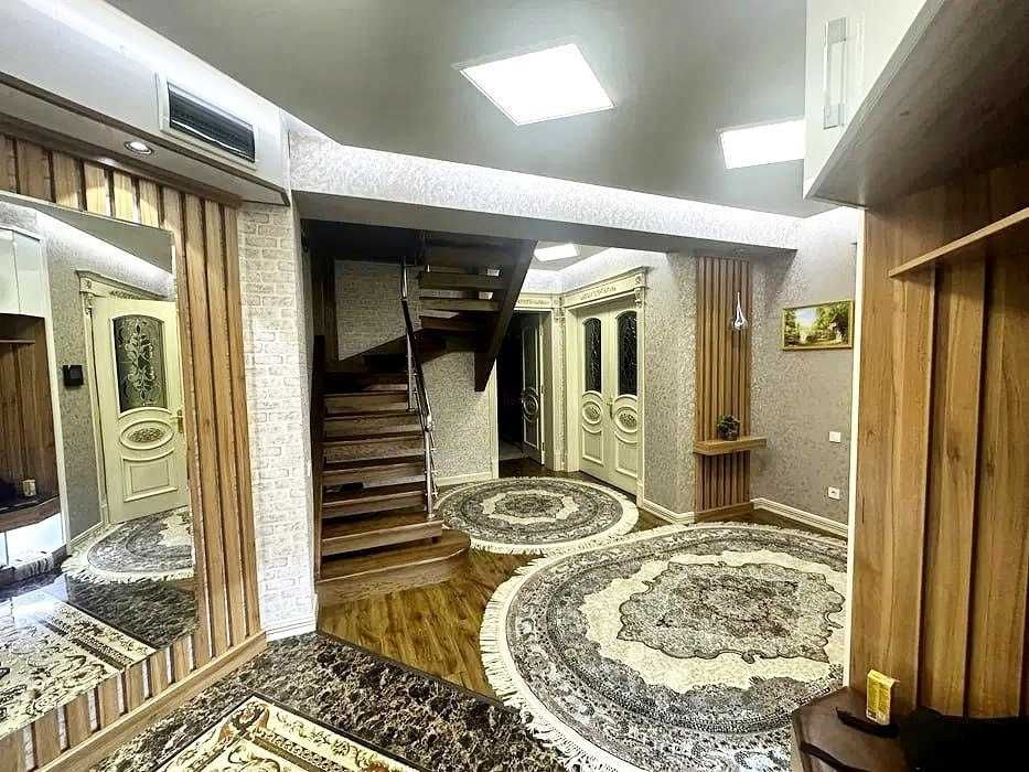 Дуплекс 5/7/8, 178м2, Не торц, Кирп, Свкозная. Ор-р: Туркистон метро