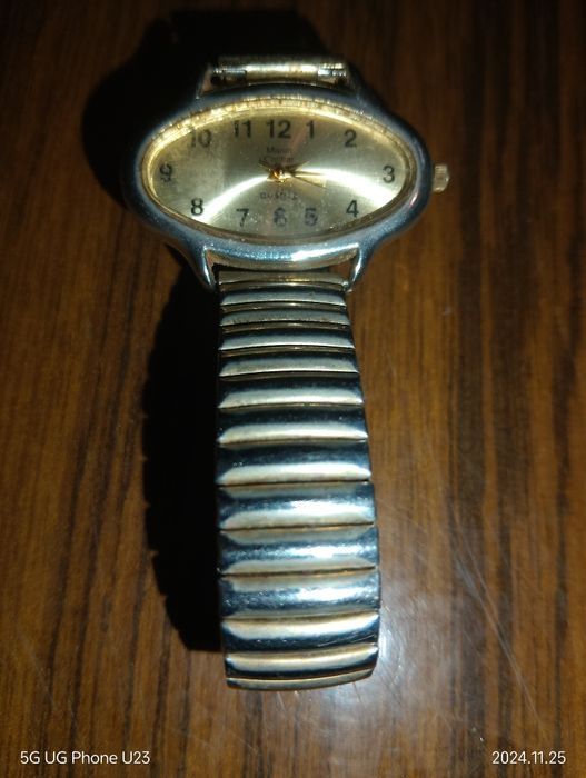 Механични часовници дамски и мъжки