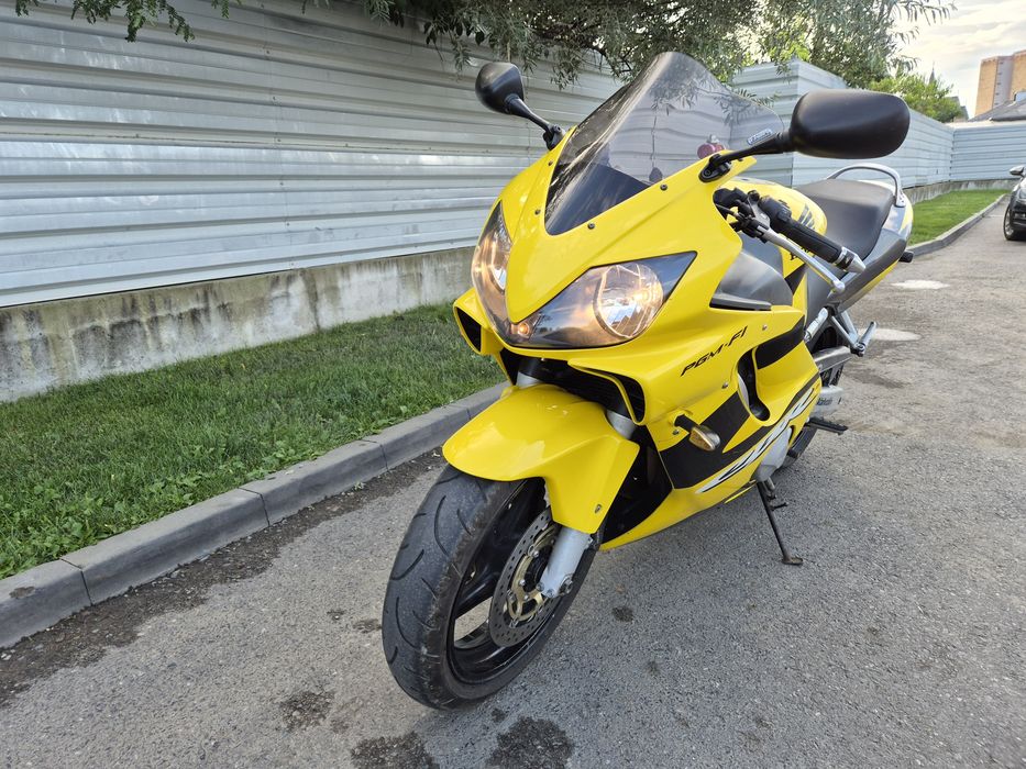 Honda CBR 600 F4I 40.000km 110cp