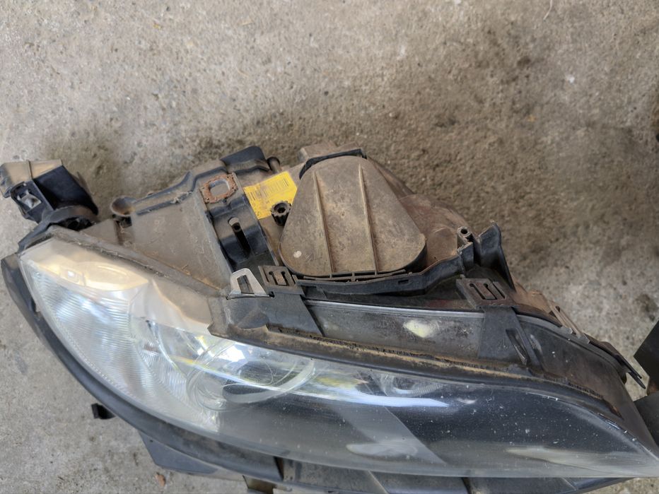 Far Fariuri Bi-Xenon BMW e92 e93 stanga dreapta complet