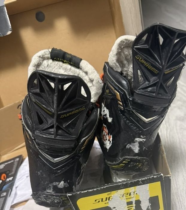 Коньке Bauer (4,5)