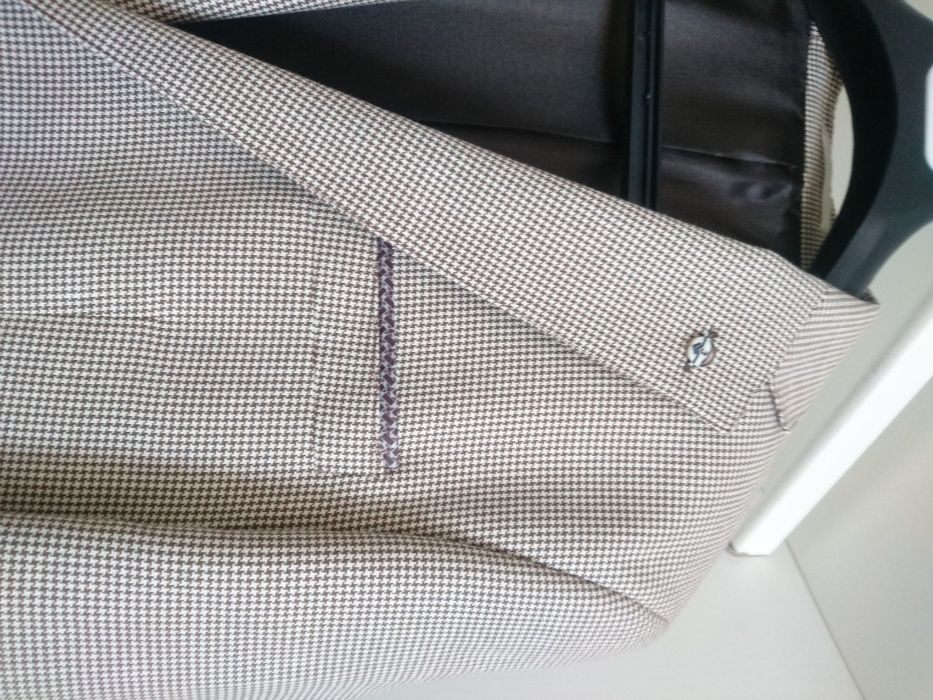 Sacouri si costume de marime 54-58