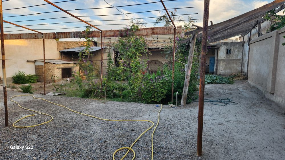 Шахар марказидан ховли