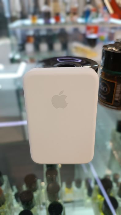 iPhone, Battery Pack