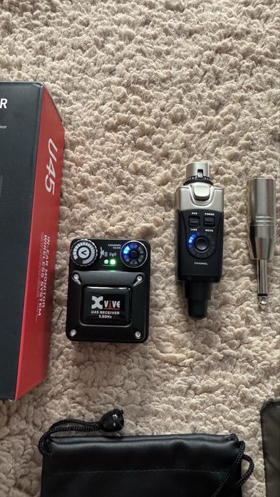 Set monitorizare In-Ear  XVive U45 wireless