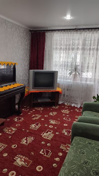 Продам 3 х комнатную квартиру в центре