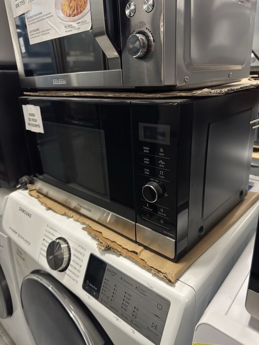 Cuptor cu microunde Panasonic NN-SD28HS