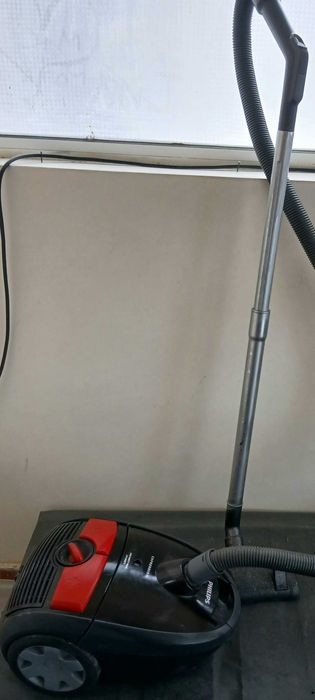 Прахосмукачка PHILIPS 2000W