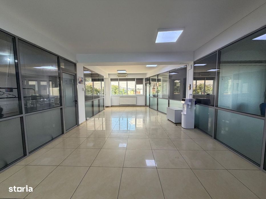Spatiu comercial Birouri 208 mp + Terasa 196 mp