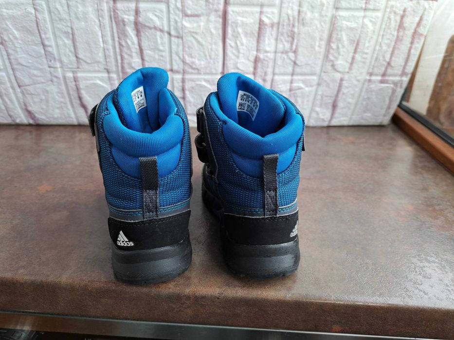 детски ботуши,зимни обувки,боти,апрески,Adidas номер27 за момче,адид