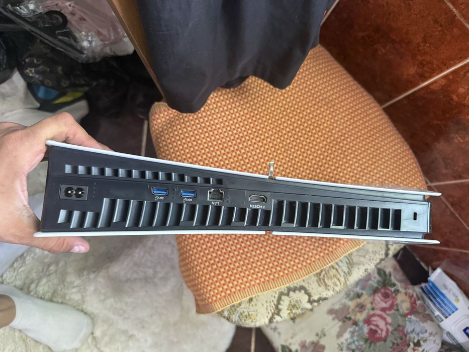 Se vinde playstation 5 in stare ft buna, fara defecte+maneta ps5