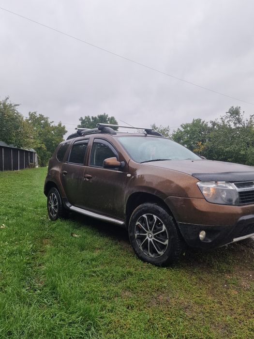 Vând Dacia Duster 4x4 - An 2011 - Stare Impecabilă!