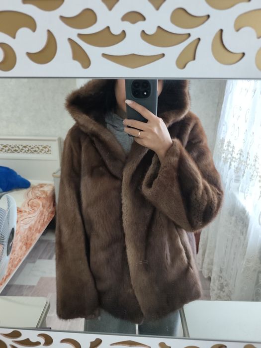 Продаю норковую шубу