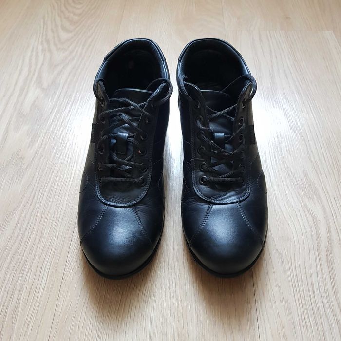 Продам мужские ботинки