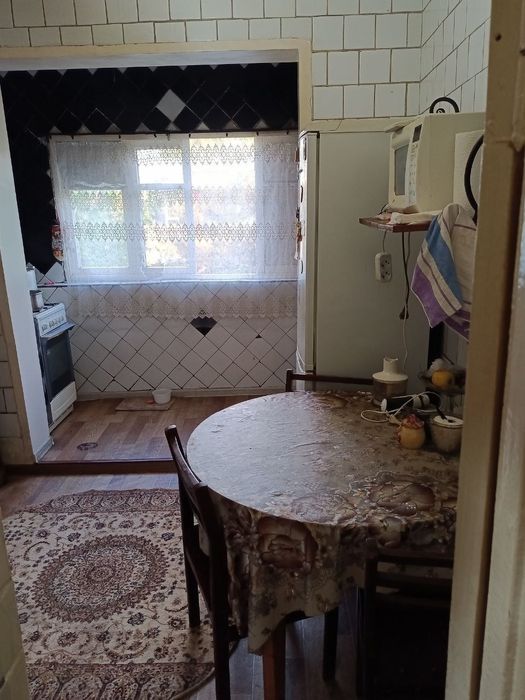 Ул. Бобура 4х ком,квартира.