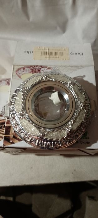 Продам софиты новые!