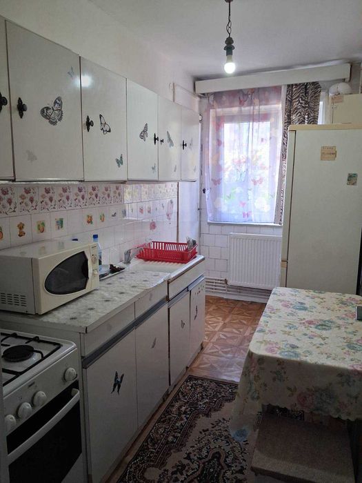 Inchiriez Apartament 2 camere