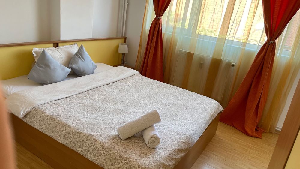 Închiriez apartament 2 camere Complexul Studențesc
