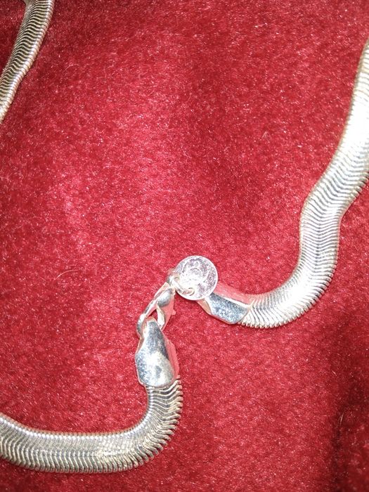 Очень красивая цепочка мужская серебристая