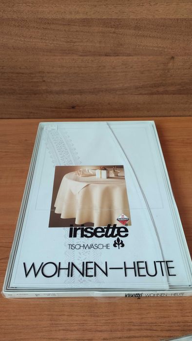 Луксозни немски покривки за кръгла маса с бродерия