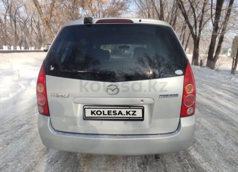 Продам машину мазда примеси 2003 года