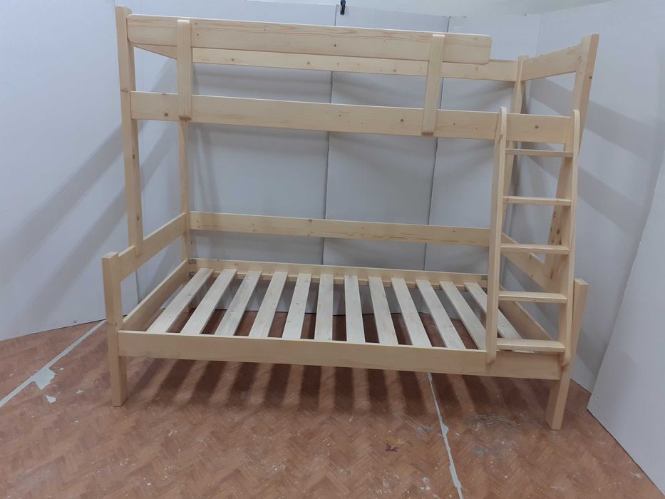 TRANSPORT GRATUIT.Pat etajat-supraetajat din lemn masiv.Cod 3016