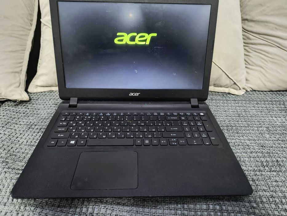 Ноутбук Acer в хорошем состоянии