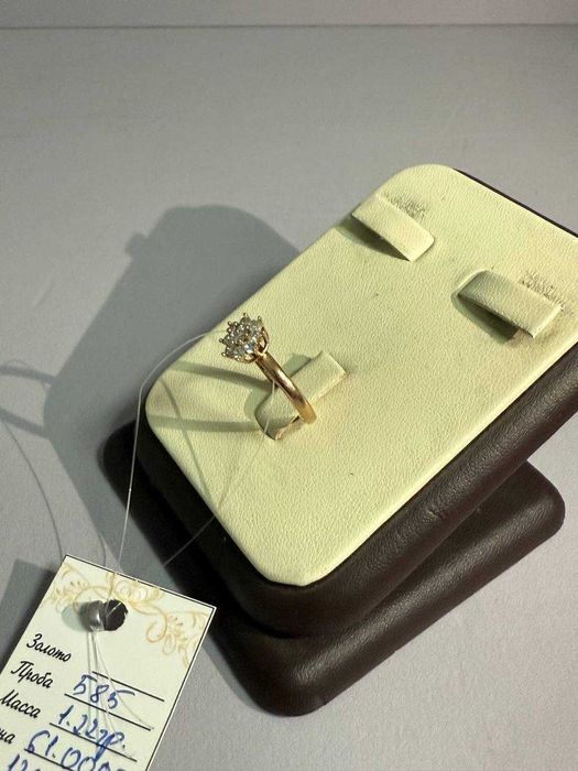 Кольцо с камнями / КА 4779