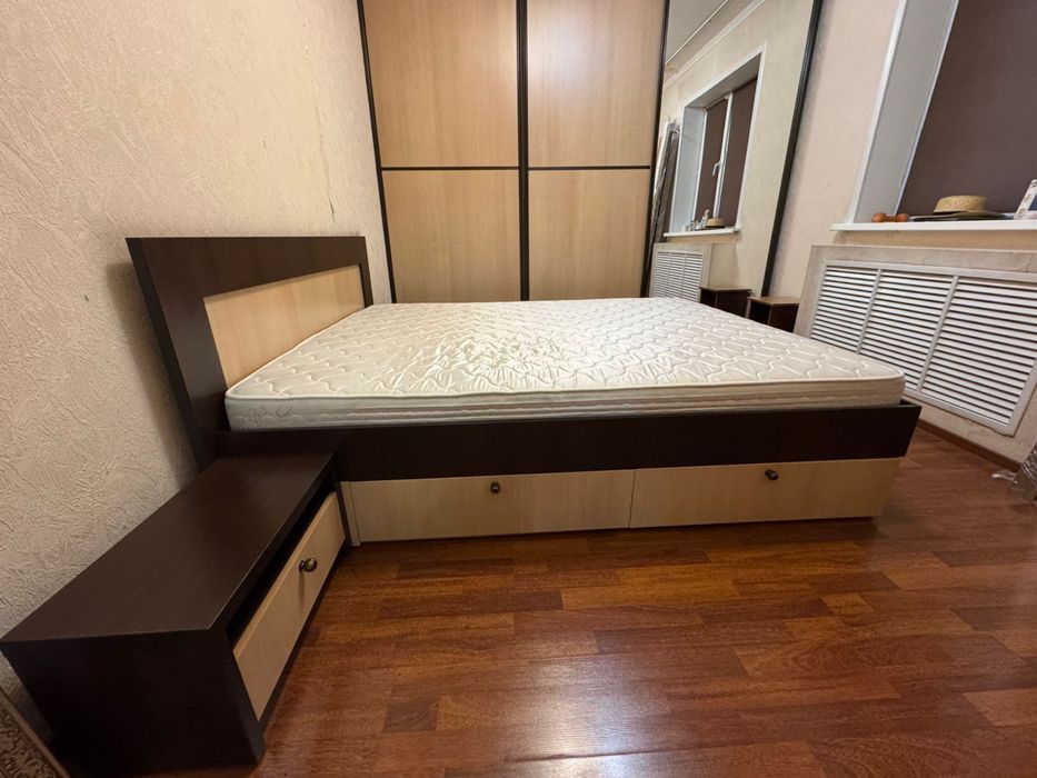 Спальный гарнитур