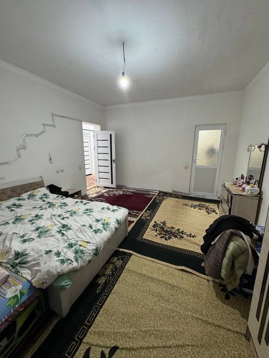 Toshkent Viloyati Xasanboy tumanida uchaska Srochna sotladi