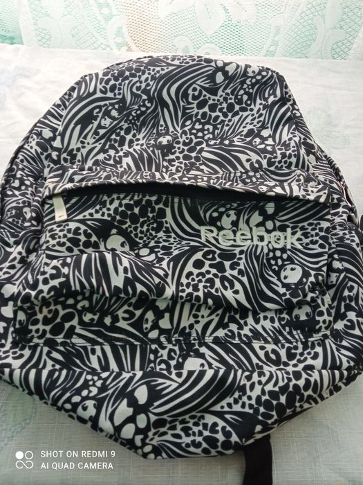 RUCSAC REEBOK original.Nou ,cu etichetă!
