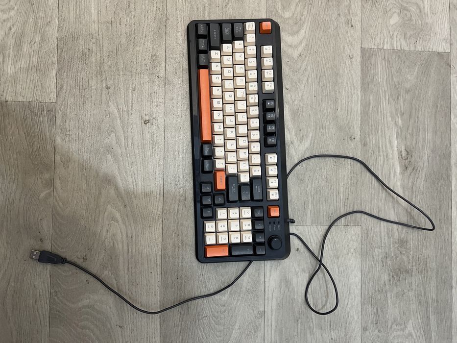 Продам игровую клавиатуру