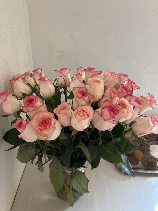 Свежие цветы продам срочно