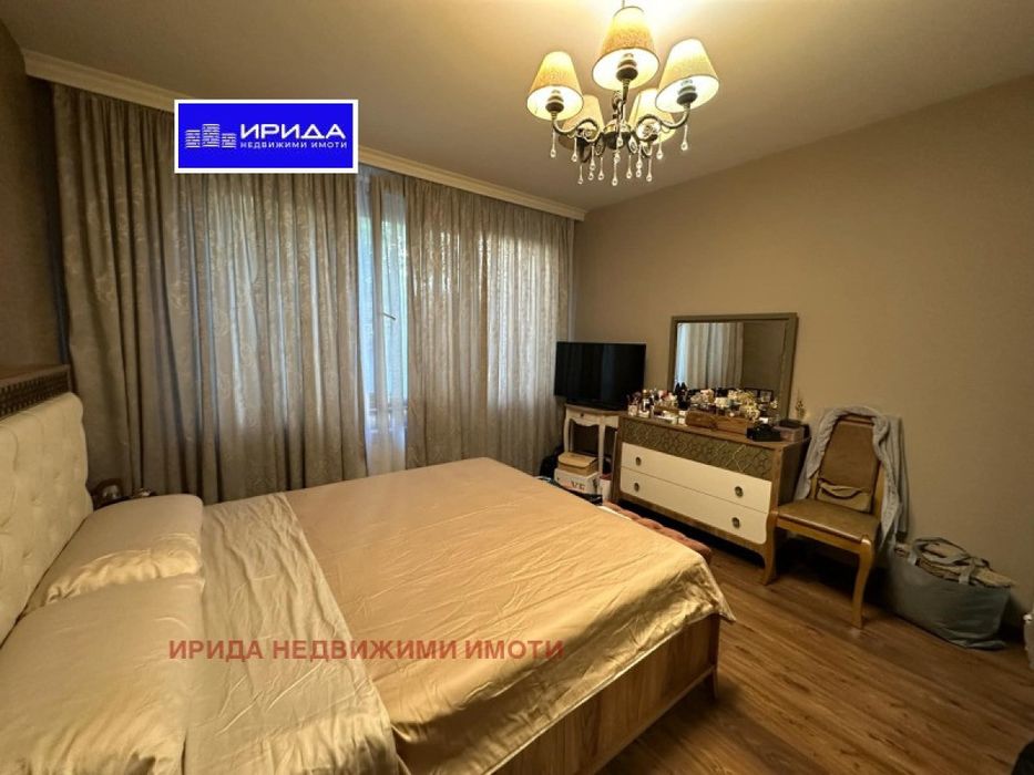 Просторен тристаен дизайнерски обзаведен  апартамент в Манастирски